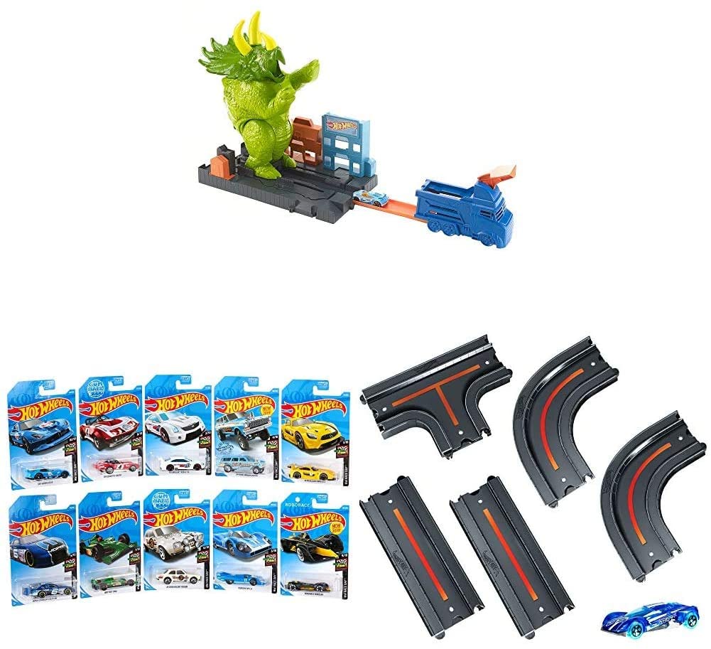 Hot Wheels GBF97 city Triceratops Attack Dinosaur Playset with Starter and 