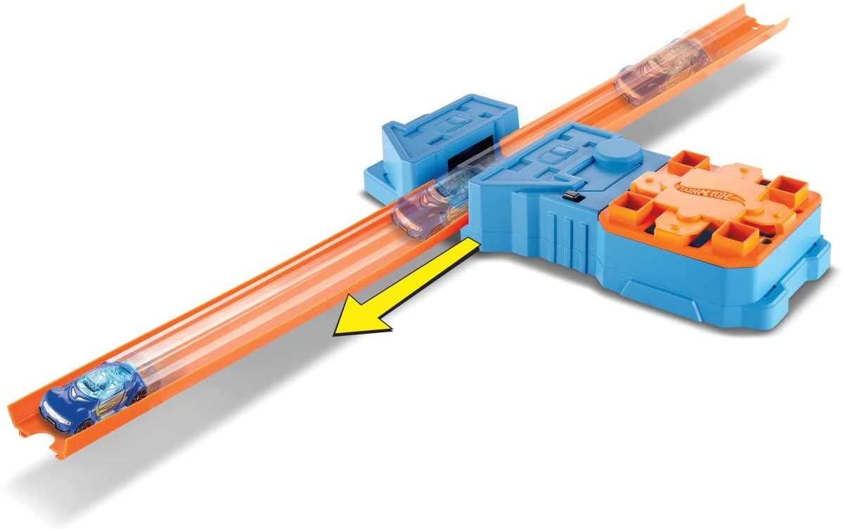 Hot Wheels Gbn81 Track Builder Booster Pack Playset, Accelerator With 2 Tra