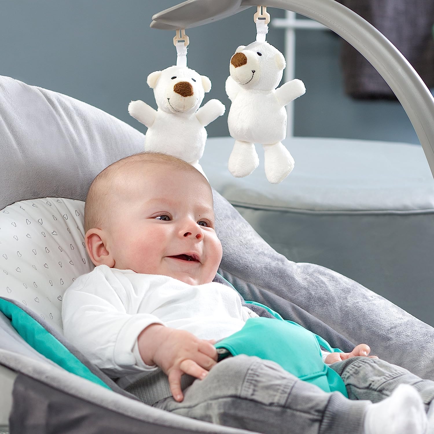Hauck Leisure baby rocker / rocking function / removable play arch and teddy bear as a seat reducer / can be used from birth to 9 kg / tilt-proof and portable / hearts (grey)