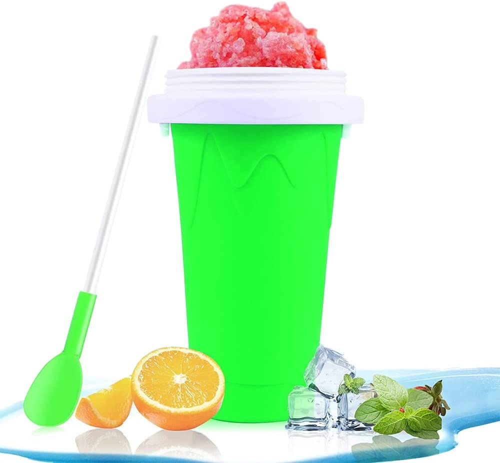 Ribiil Magic Slushy Maker Squeeze Cup, Frozen Magic Slushy Maker with 2 in 1 Straw and Spoon, Freeze Portable Squeeze Cup, Frozen Smoothies Cup for Everyone (Green)