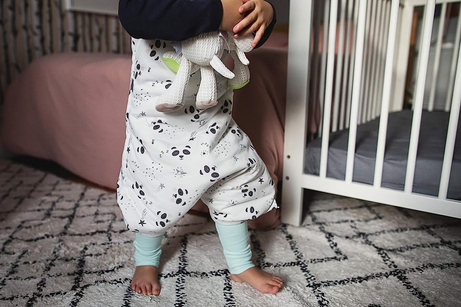 Tommee Tippee Steppee Original Grobag Baby Sleeping Bag with Feet, All Seasons, 18-36 m, 80-95 cm, 1.0 Tog, Pip the Panda
