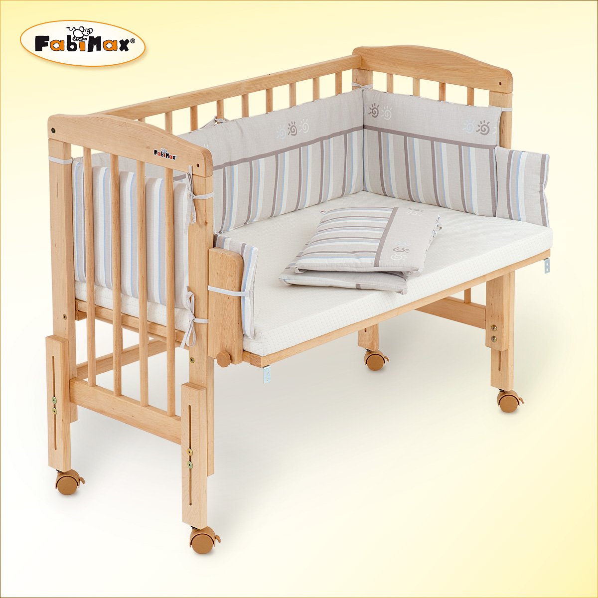Fabimax Pro Co-Sleeping Cot With Mattress And Cot Bumper