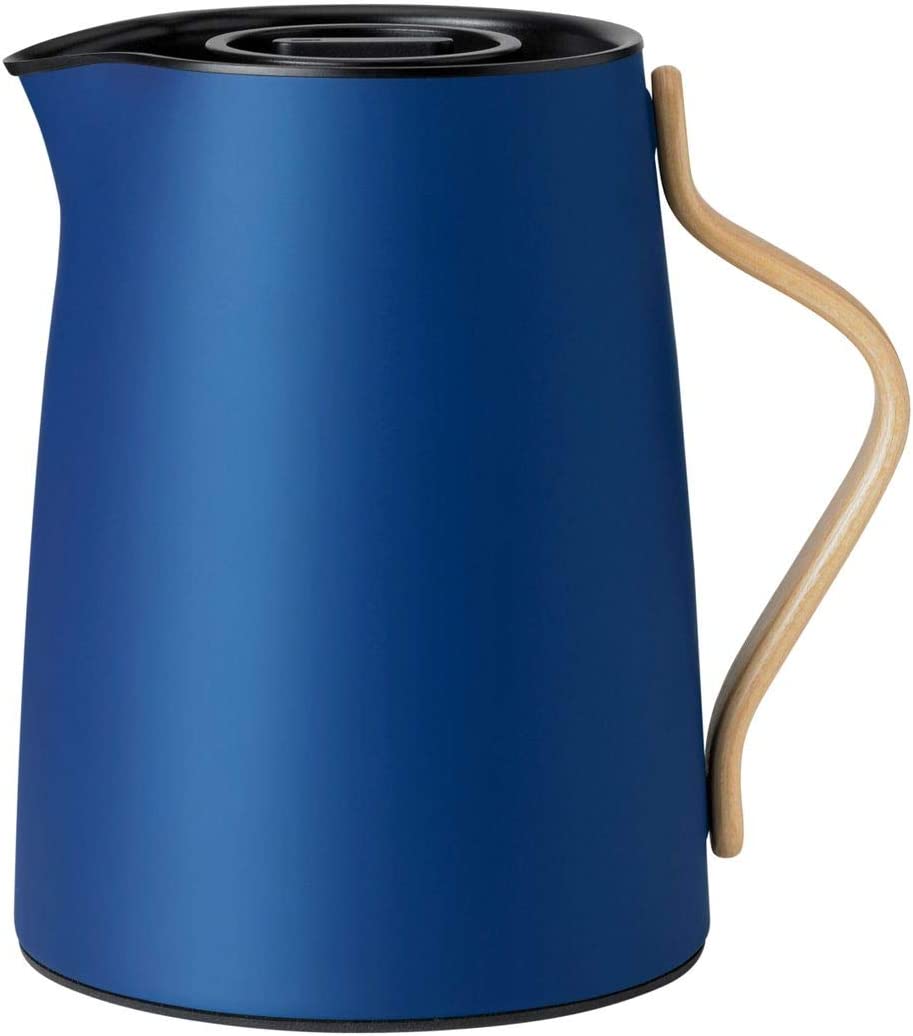 Stelton Emma Tea Insulated Jug - Insulated Plastic Teapot with Lid & Stainless Steel Thermal Insert - Modern Design, Clever Integrated Infusion Filter & Beech Wood Handle - 1 Litre, Matt Blue