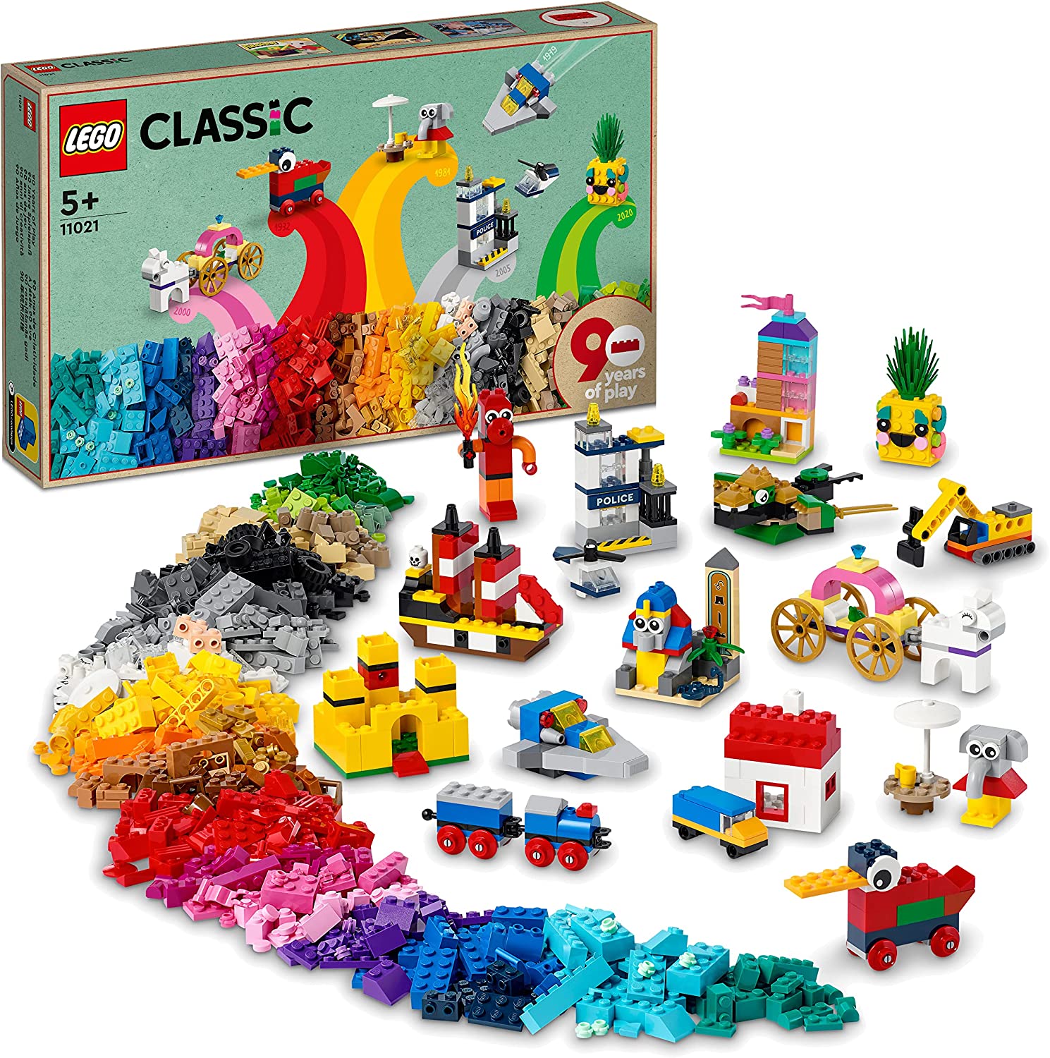 LEGO 11021 Classic 90 Jahre Spielspaß Set, Bausteine-Box mit 15 Mini-Modellen legendärer Spielzeuge, inkl. Zug und Schloss, Konstruktionsspielzeug