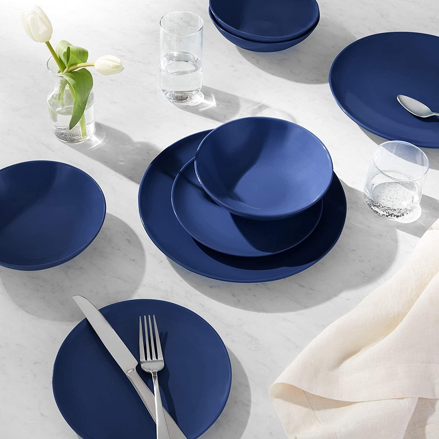 Amazon Basics 18-Piece Dinnerware Set, Service for 6