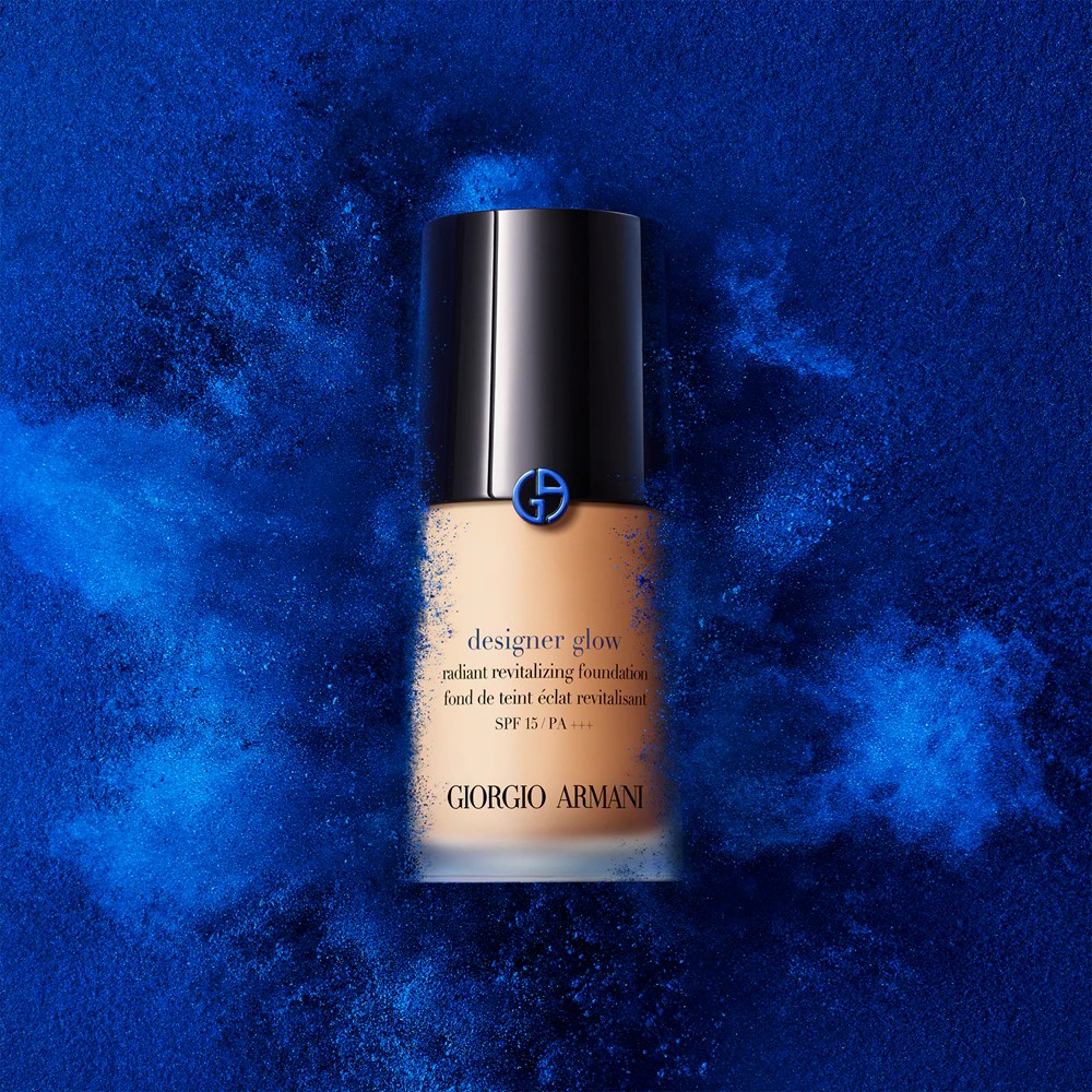 Armani Designer Glow Foundation Rejuvenating and Brightening Makeup SPF 15