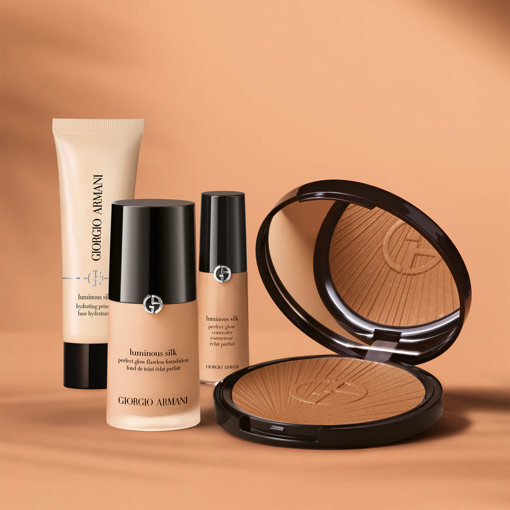 Armani Luminous Silk Foundation Travel Size refreshing make-up