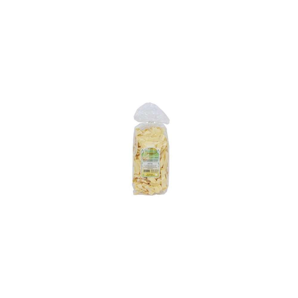 Ribbon pasta, rolled