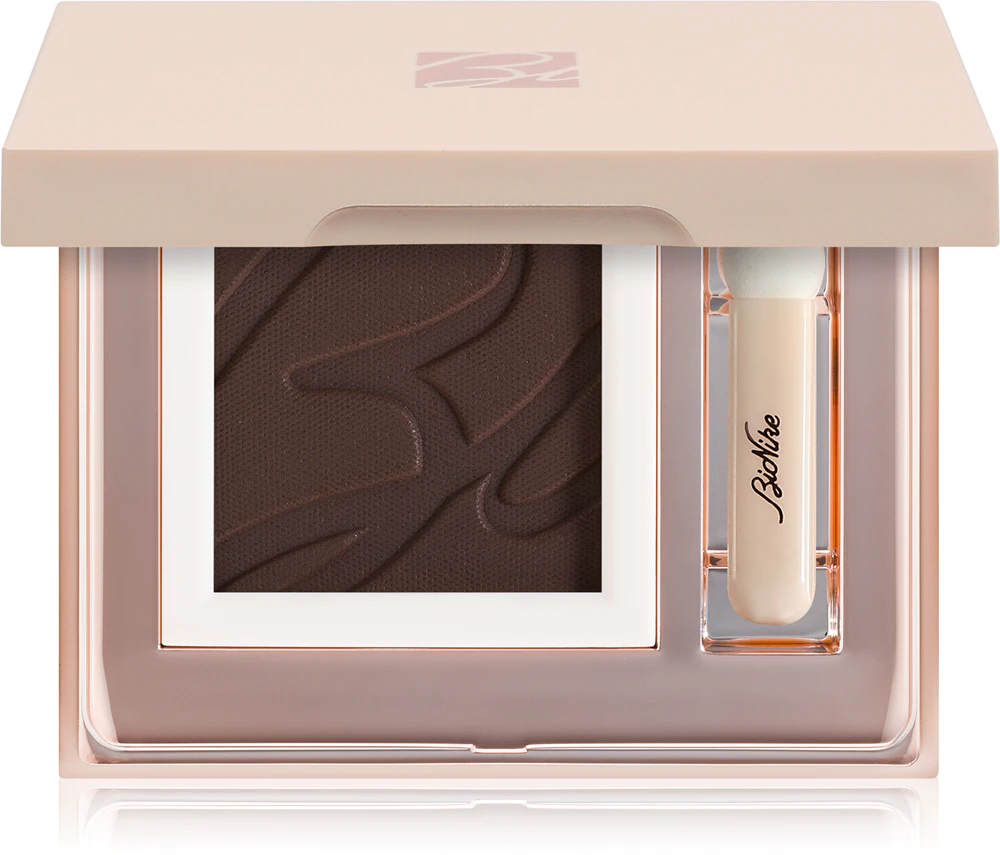 BioNike Color Silky Touch eyeshadow with satin effects with an applicator