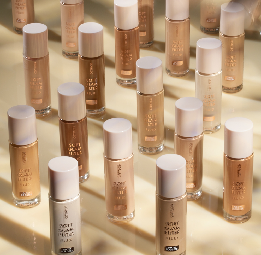 Catrice Soft Glam Filter brightening tint fluid