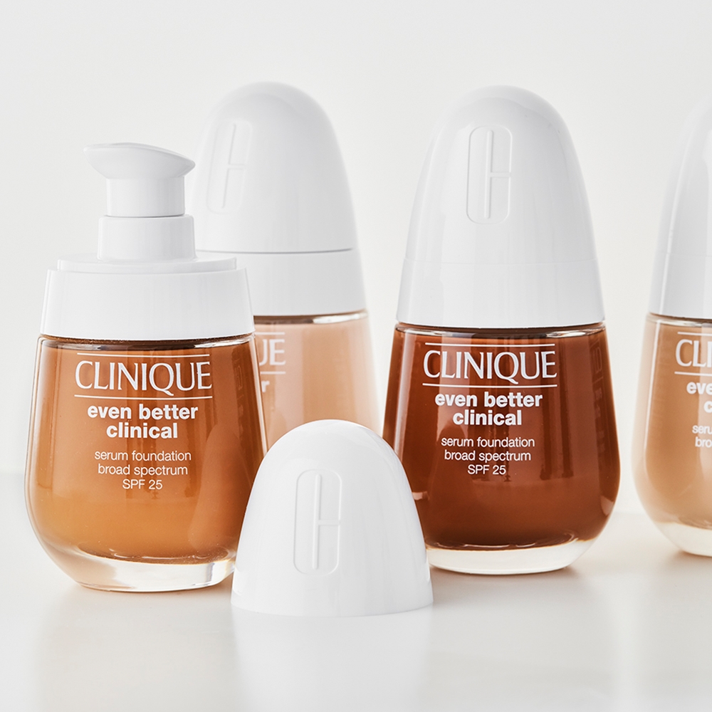 Clinique Even Better Clinical Serum Foundation SPF 20 nourishing make-up foundation SPF 20