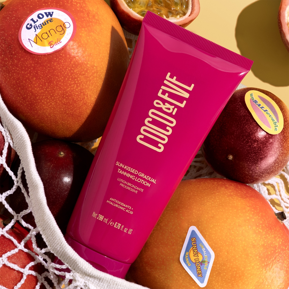 Coco & Eve Sunny Honey Sun-kissed Gradual Tanning Lotion Self-tanning milk for gradual tanning
