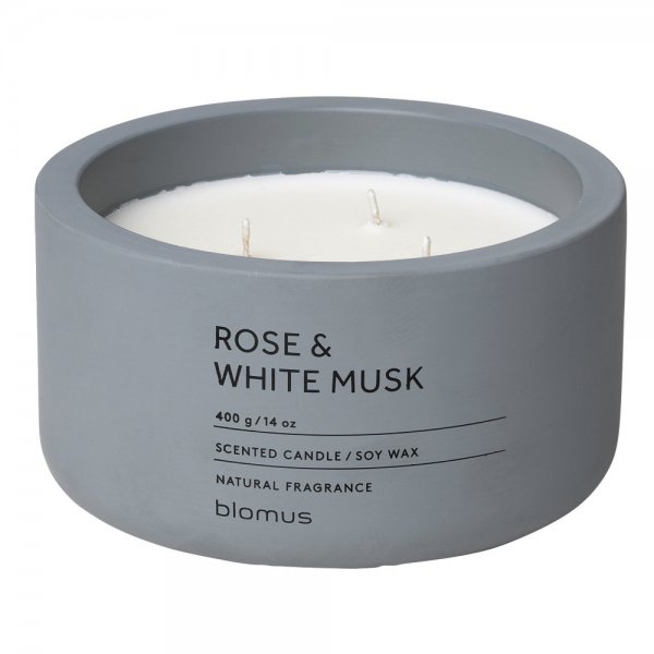 Fraga Rose&White Musk scented candle from blomus
