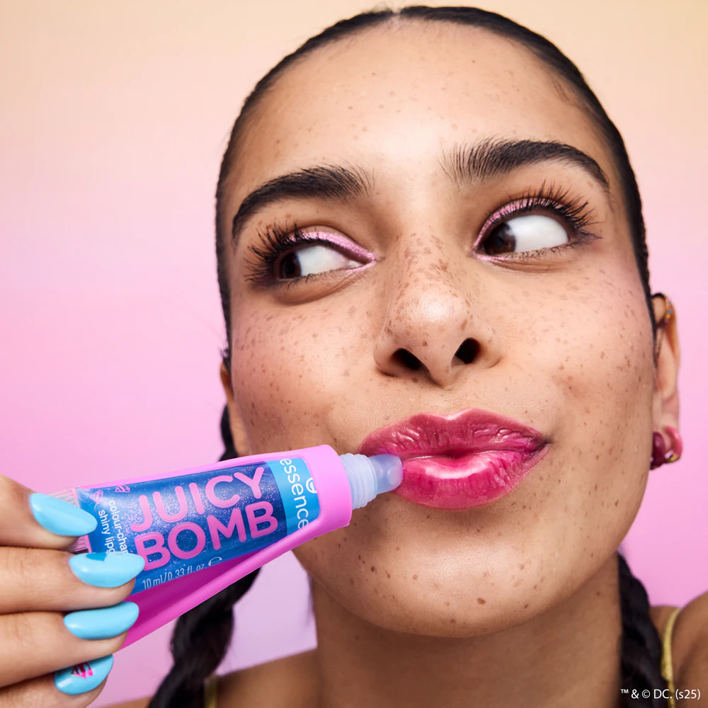 essence Superman Juicy Bomb Self Coloring pH Balm