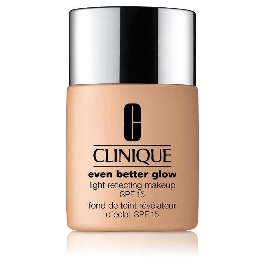 Clinique Even Better Even Better Glow Light Reflecting Makeup,No. CN 40 - Cream Chamois, No. CN 40 - Cream Chamois