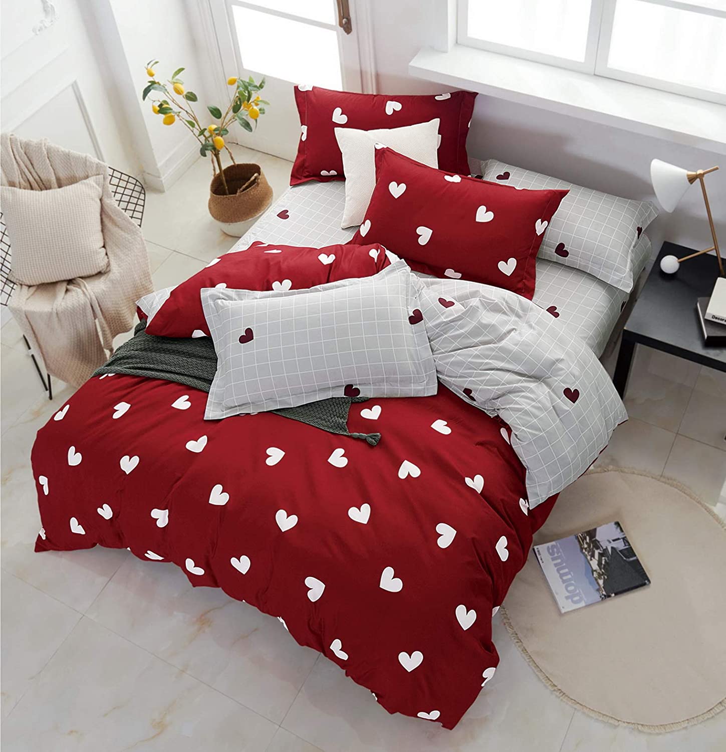 Febe Microfibre Double-Sided Bed Linen | Small Hearts | 3-Piece Duvet Cover