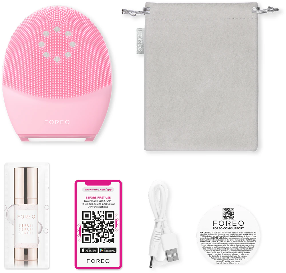 FOREO LUNA™4 Plus sonic cleansing device with thermal function and firming massage