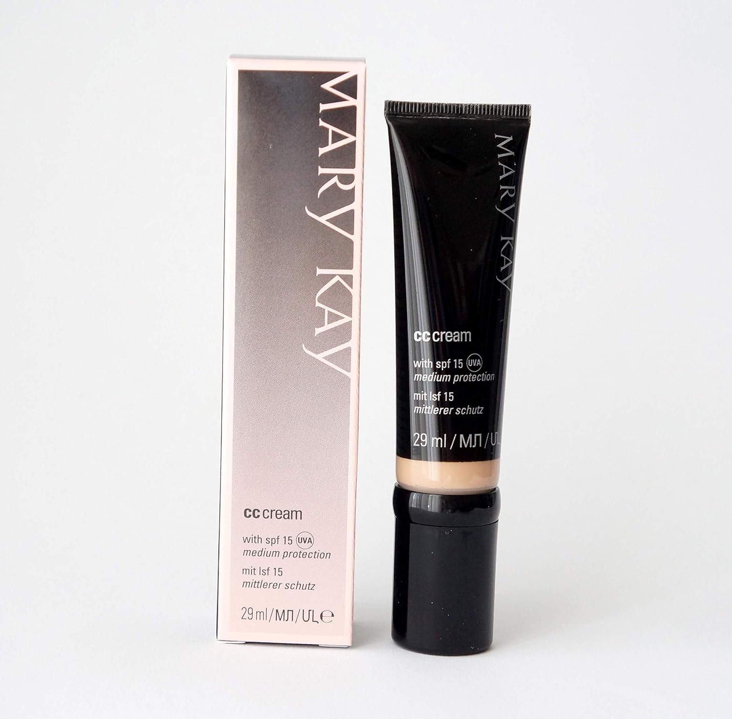 Mary Kay CC Cream medium protection SPF 15 light to medium Suitable for all skin types