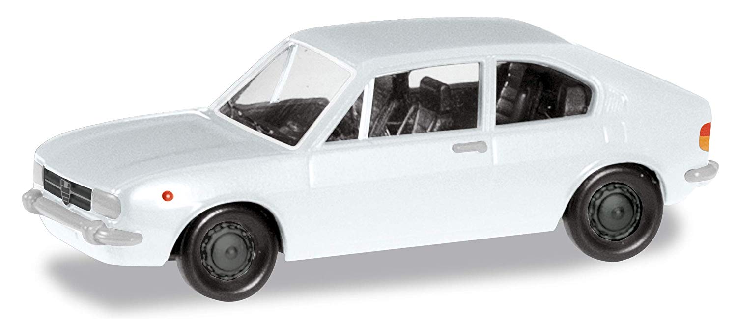 Herpa Miniaturmodelle GmbH Herpa 024549-005 Alfa Romeo Alfasud Ti Car for Crafts and Collecting White