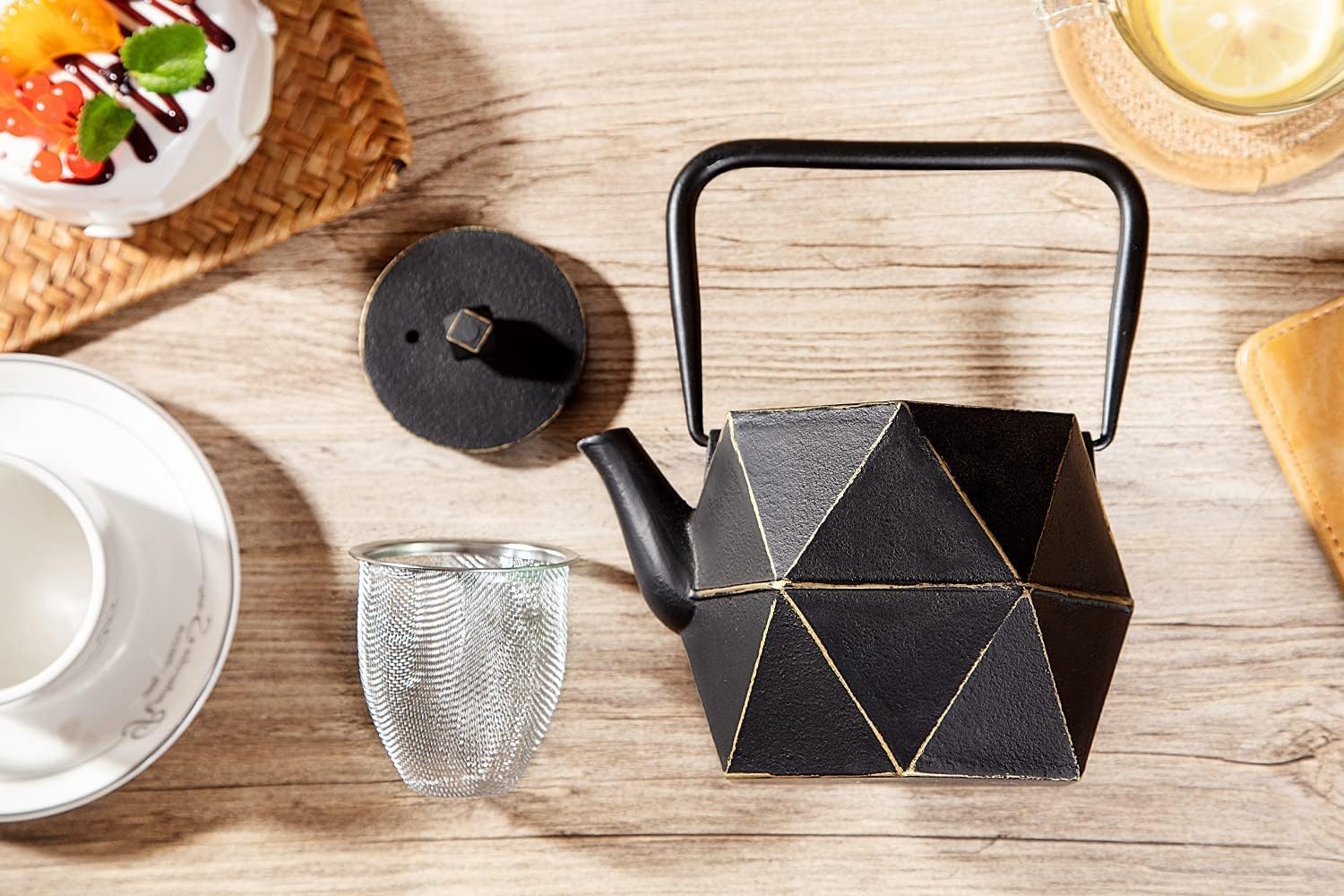 Toptier Teapot, Cast Iron Japanese Style Teapot with Stainless Steel Strainer, Robust Cast Iron Kettle Set, Diamond Shape, Tea Friends Gift (900 ml) Pink