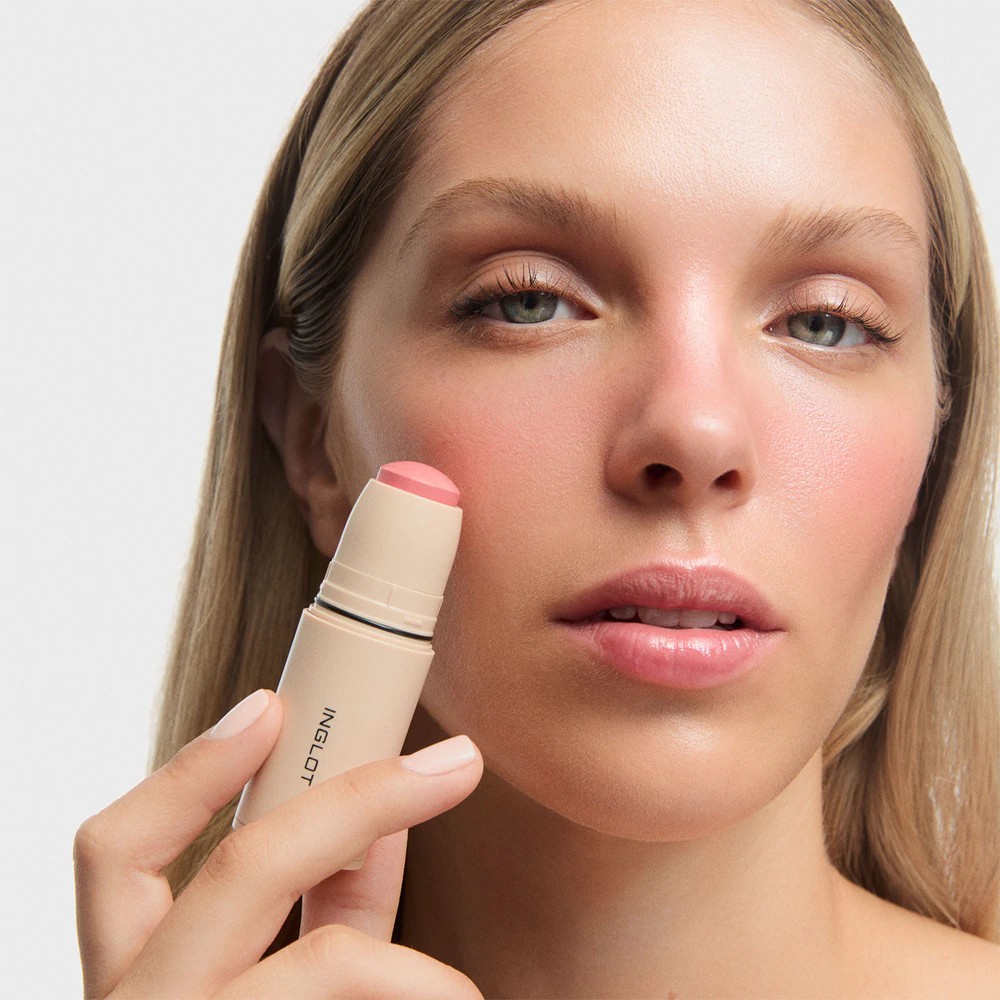 Inglot Cream Stick Blush Cream blush in the form of a stick