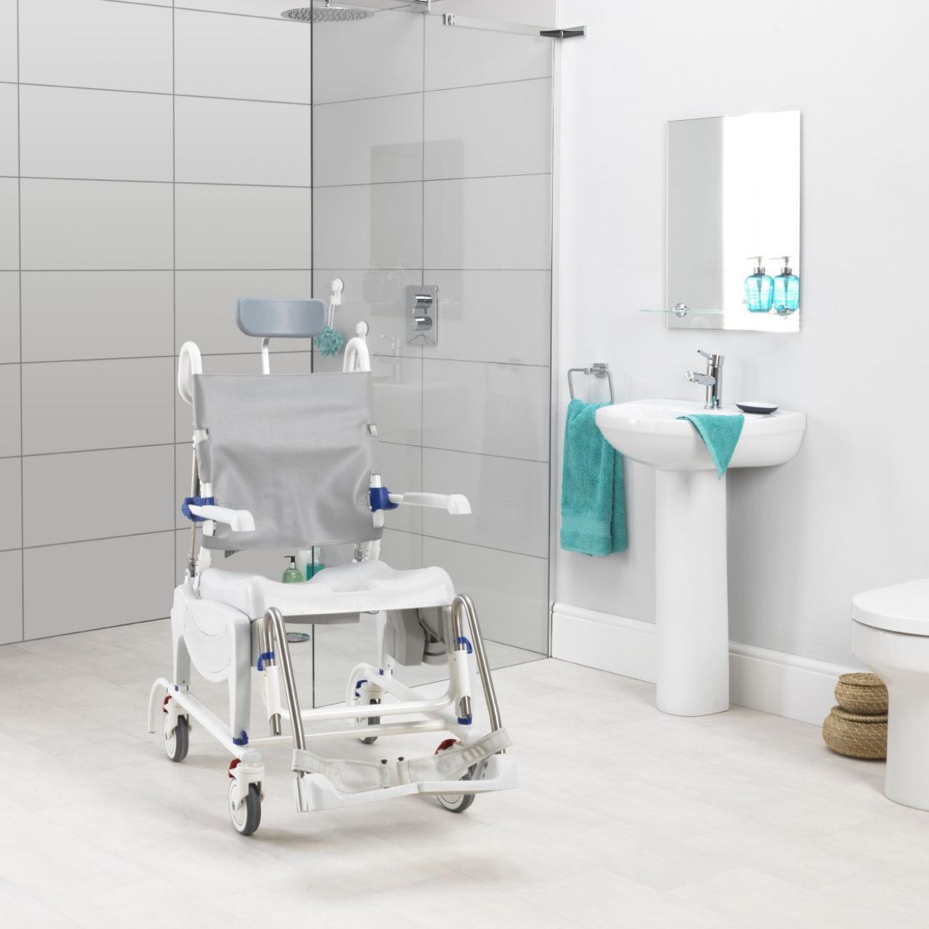 INVACARE Ocean Dual VIP Ergo | with seat and back angle adjustment | up to 150 kg | Aquatec