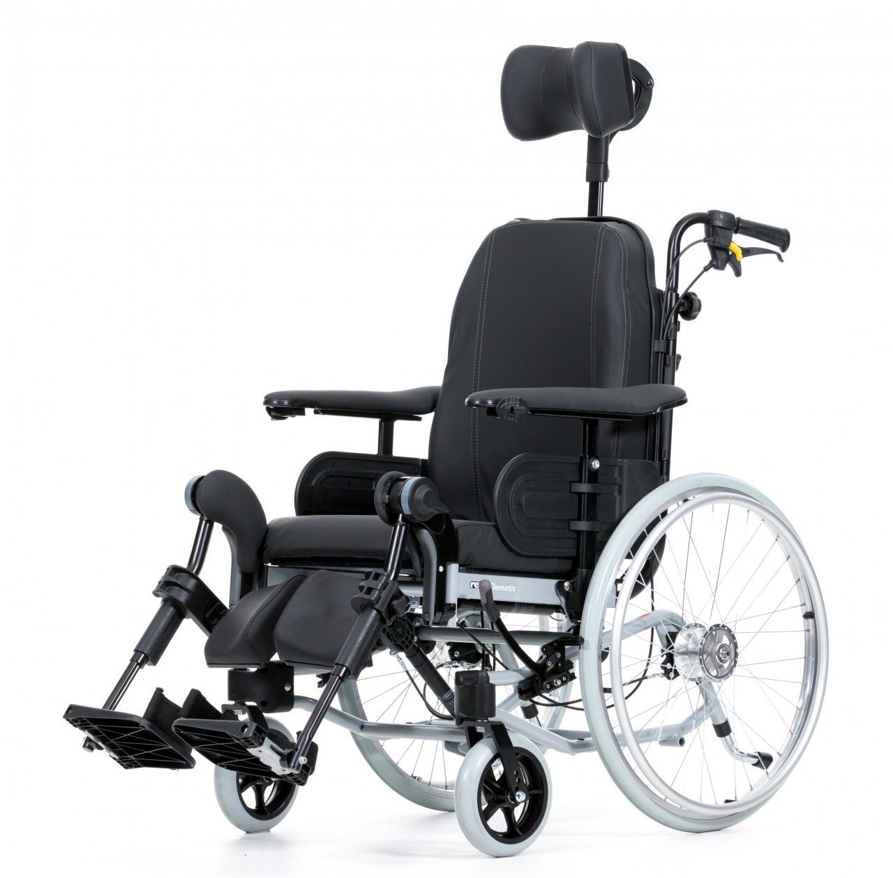 Invacare Rea Clematis PRO SB 39 with accessory package