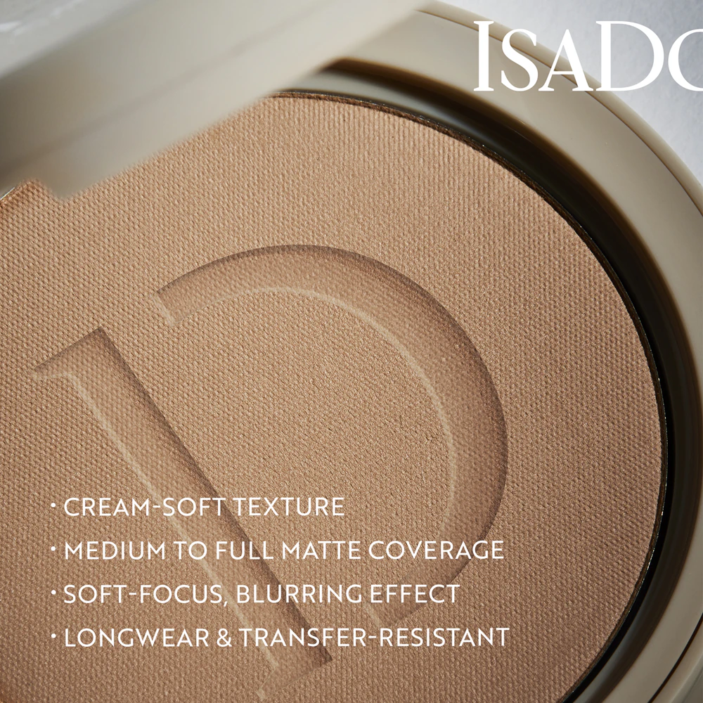 IsaDora The No Compromise Matte Longwear Powder Compact powder for a matte look