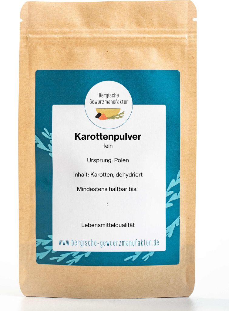 Carrot powder made from dehydrated carrots without additives. Food-grade