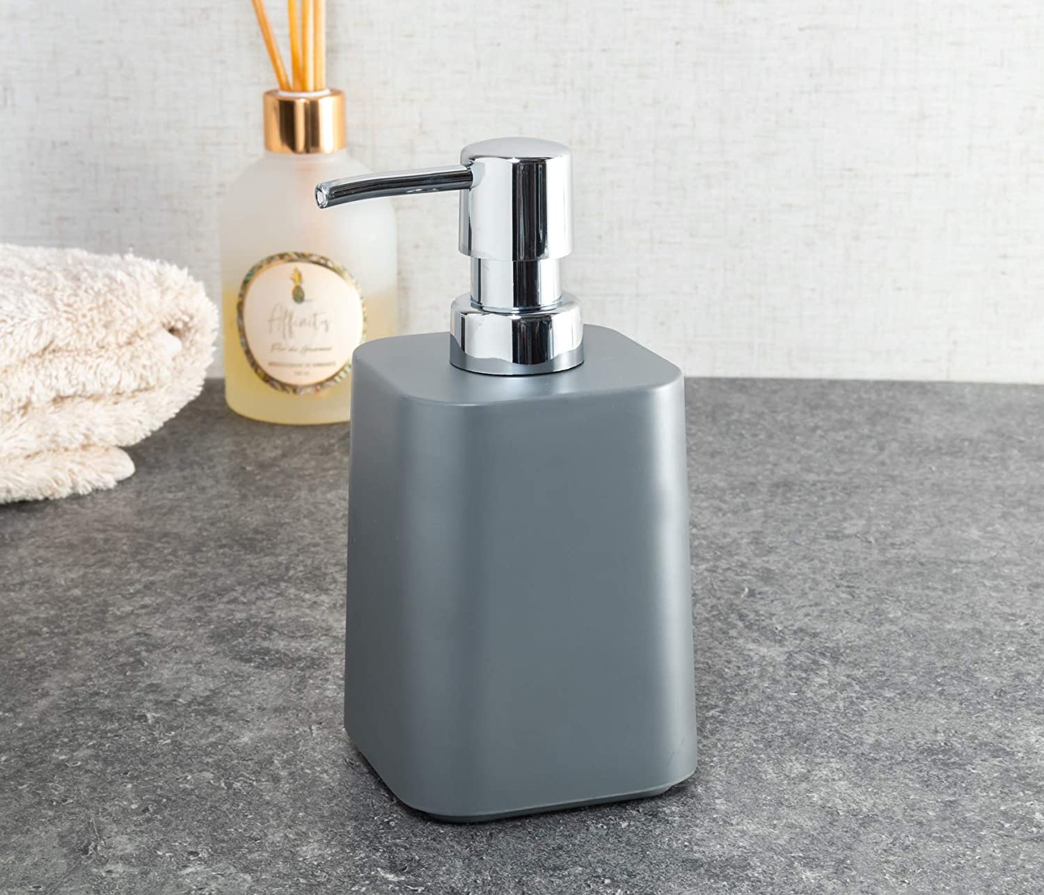 Umbra Scillae – Modern Dispenser For Liquid Soap Dispenser And Sponge Soap 