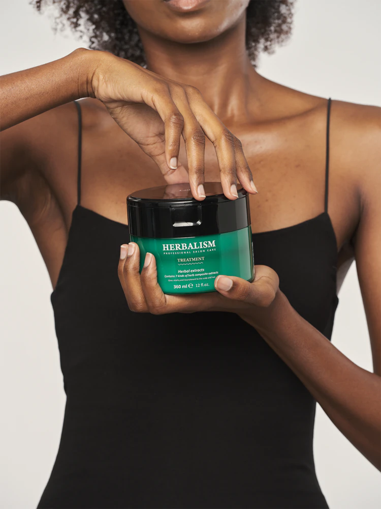 Lador Herbalism herbal mask for weak hair prone to hair loss