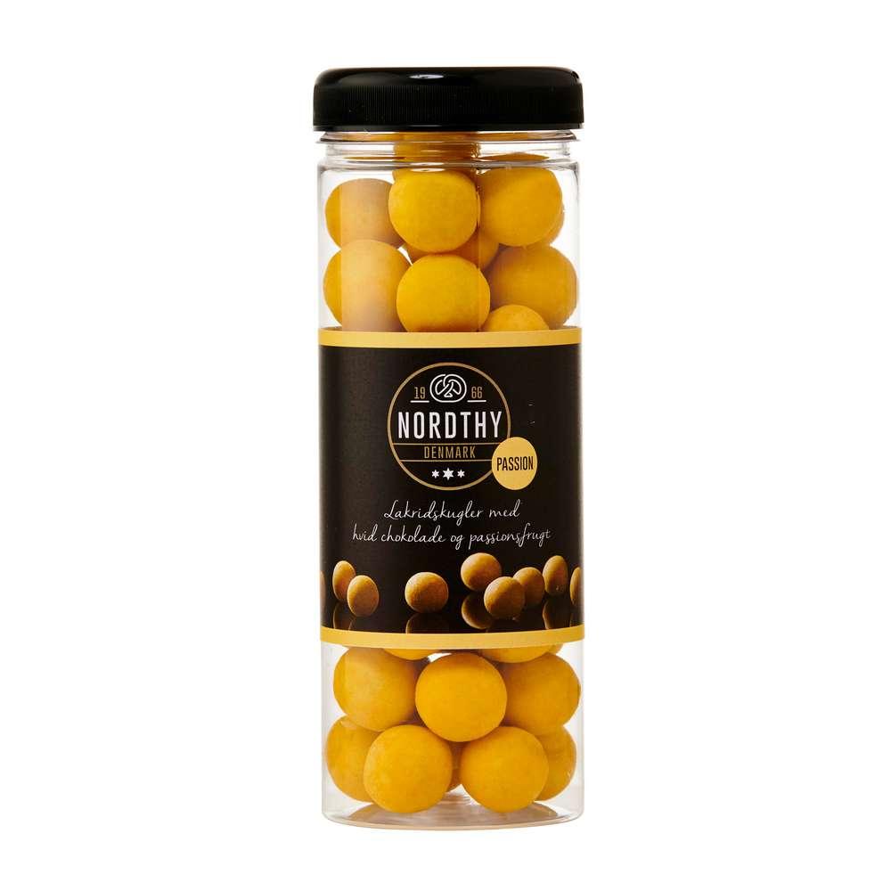Liquorice balls with passion chocolate