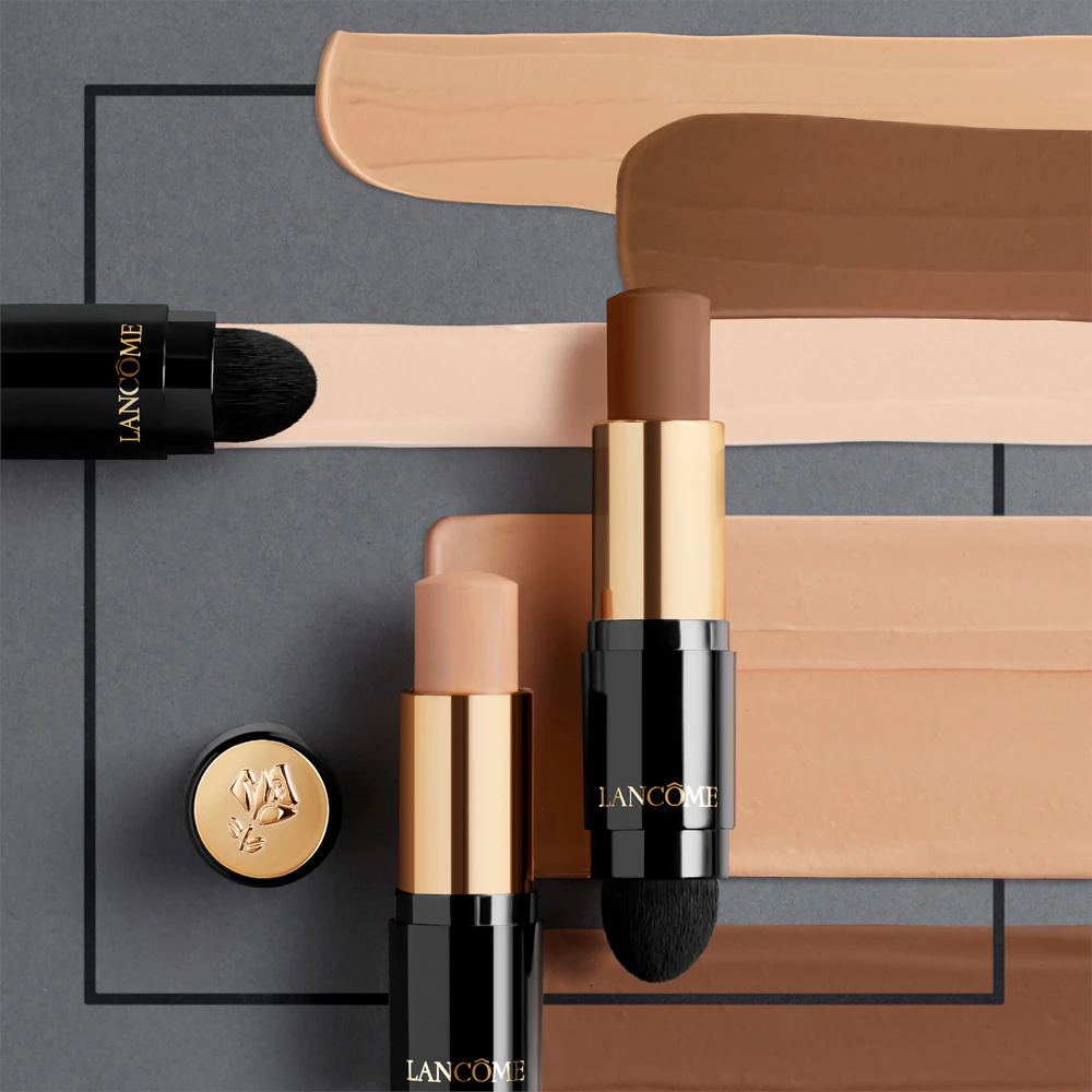 Lancôme Teint Idole Ultra Wear Stick makeup stick with an applicator