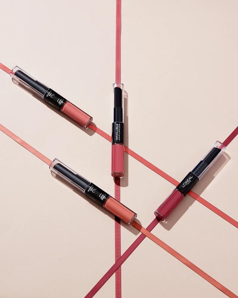 L’Oréal Paris Infallible Long-Lasting Glossy Lipstick 2 in 1