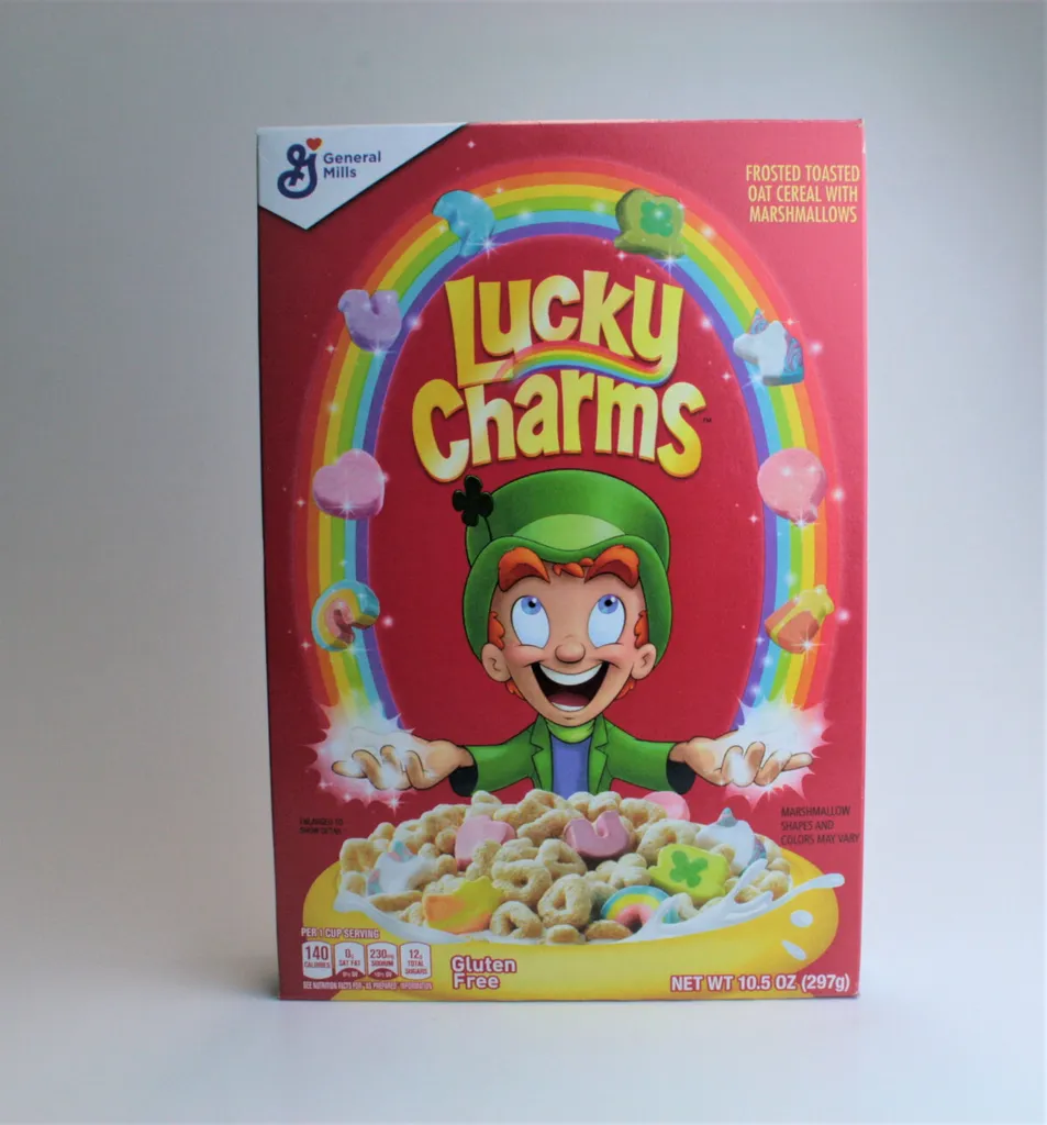 Lucky Charms - cereal with marshmallows 297g (best before March 22, 2025)