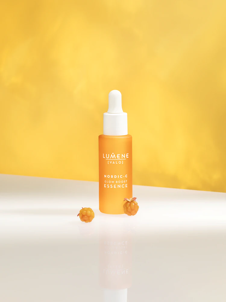 Lumene Nordic-C [VALO] Glow Boost brightening facial serum with hyaluronic acid