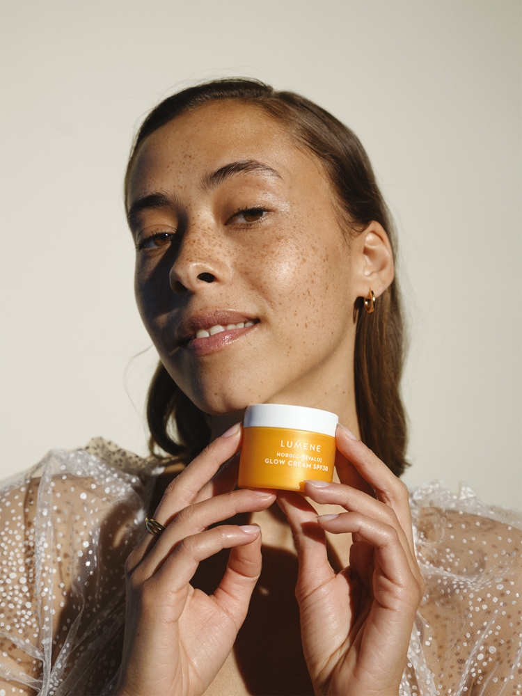 Lumene Nordic-C [VALO] Glow Cream brightening day cream SPF 30