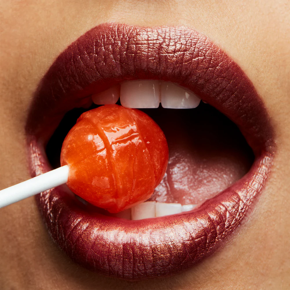 MAC Cosmetics Frost Lipstick long-lasting lipstick with a pearly shine