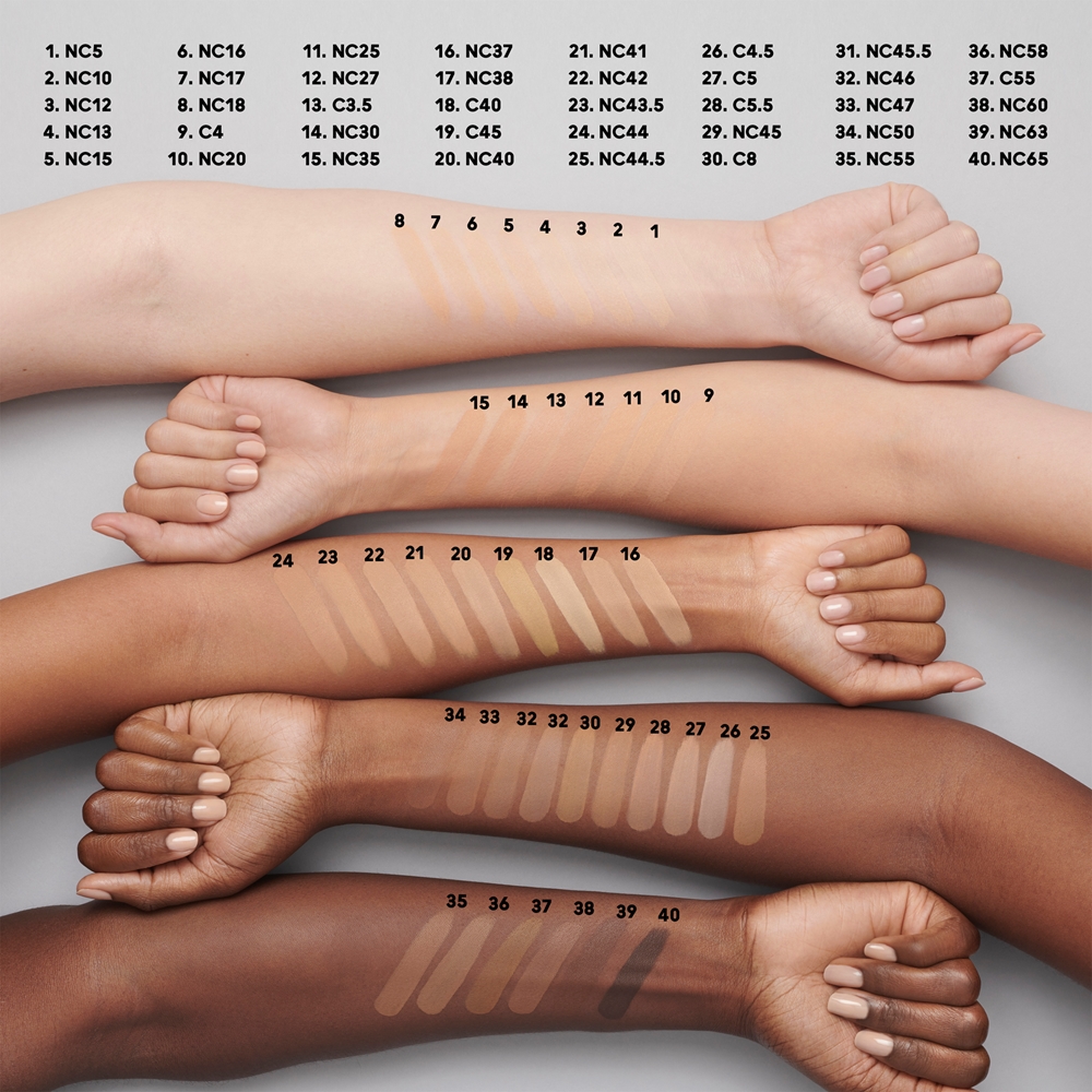 MAC Cosmetics Studio Fix Fluid SPF 15 24HR Matte Foundation + Oil Control mattifying make-up SPF 15