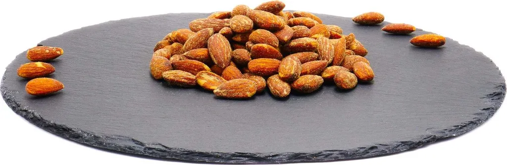 Almond kernels with smoked salt (smoked): 100g Size: 100g