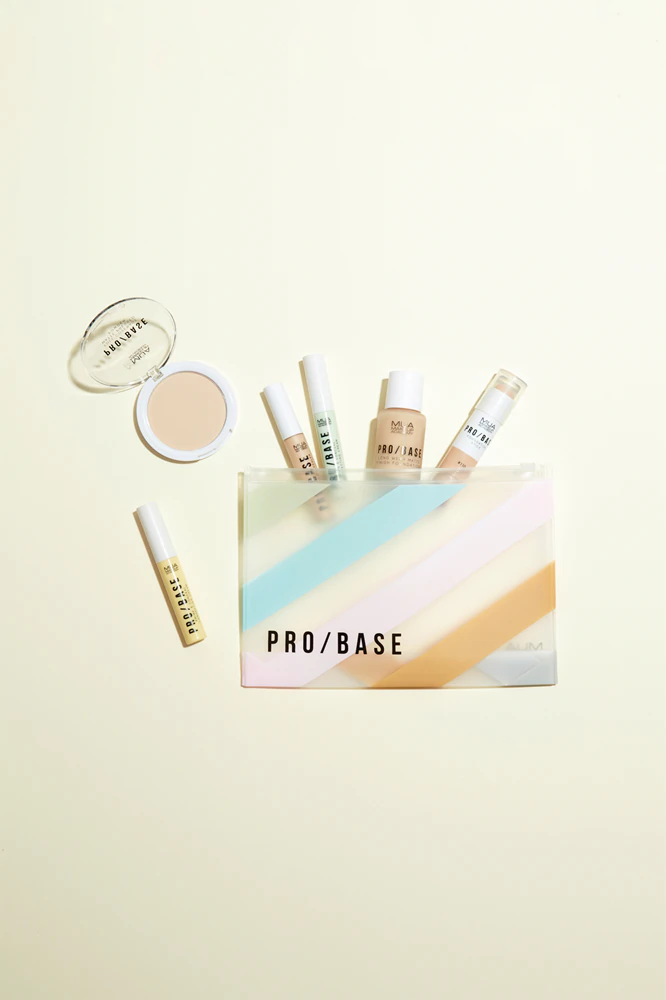 MUA Makeup Academy PRO/BASE long-lasting mattifying make-up