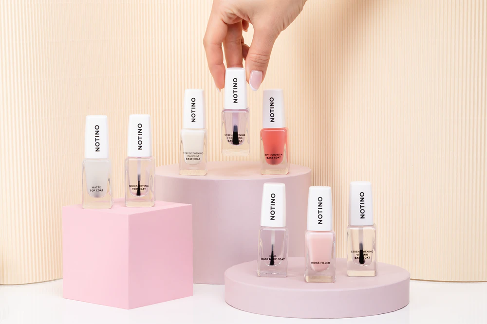 Notino Nail Care Matte Top Coat varnish finish for fingernails