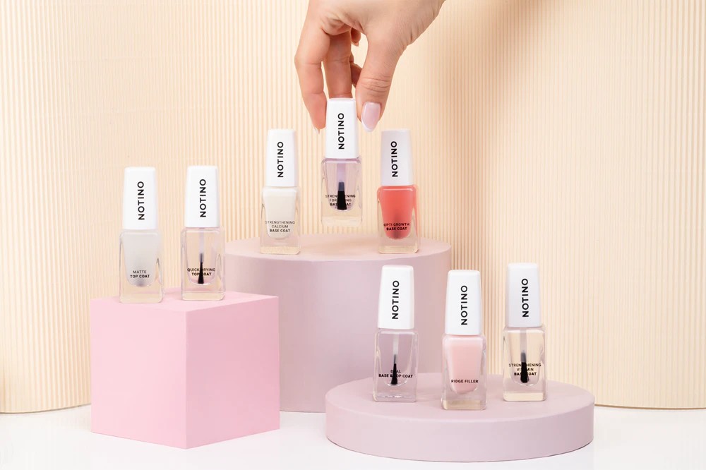 Notino Nail Care Matte Top Coat varnish finish for fingernails