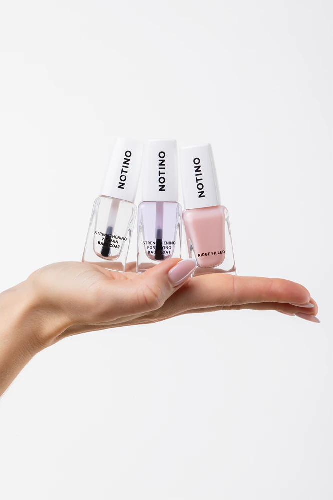Notino Nail Care Strengthening Fortyfying Base Coat strengthening nail polish