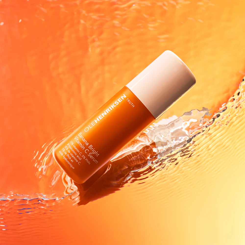 OLEHENRIKSEN Truth Banana Bright Vitamin C Serum Brightening serum with vitamin C