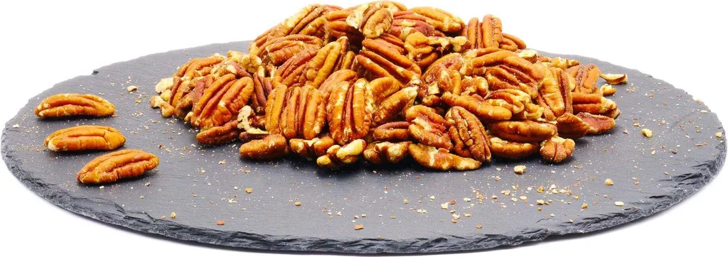 Pecan nuts: 100g Size: 100g
