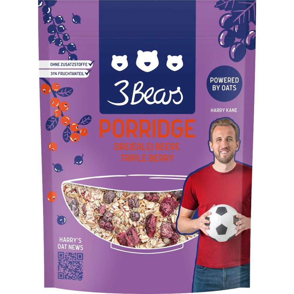 Porridge, three kinds of berries
