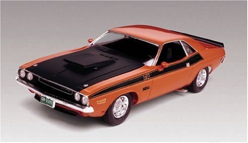 Revell  Dodge Challenger N Ma Stab In Wien