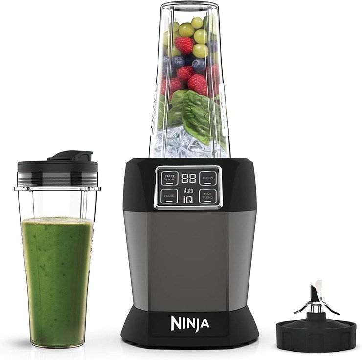 Ninja Blender with 2 Automatic Programs: Blend & Max Blend, Pulse Setting, 2 x 700ml Cups with Spout Lid, 1000W, Dishwasher Safe Parts, Smoothie Maker, Auto-iQ, Black BN495UK