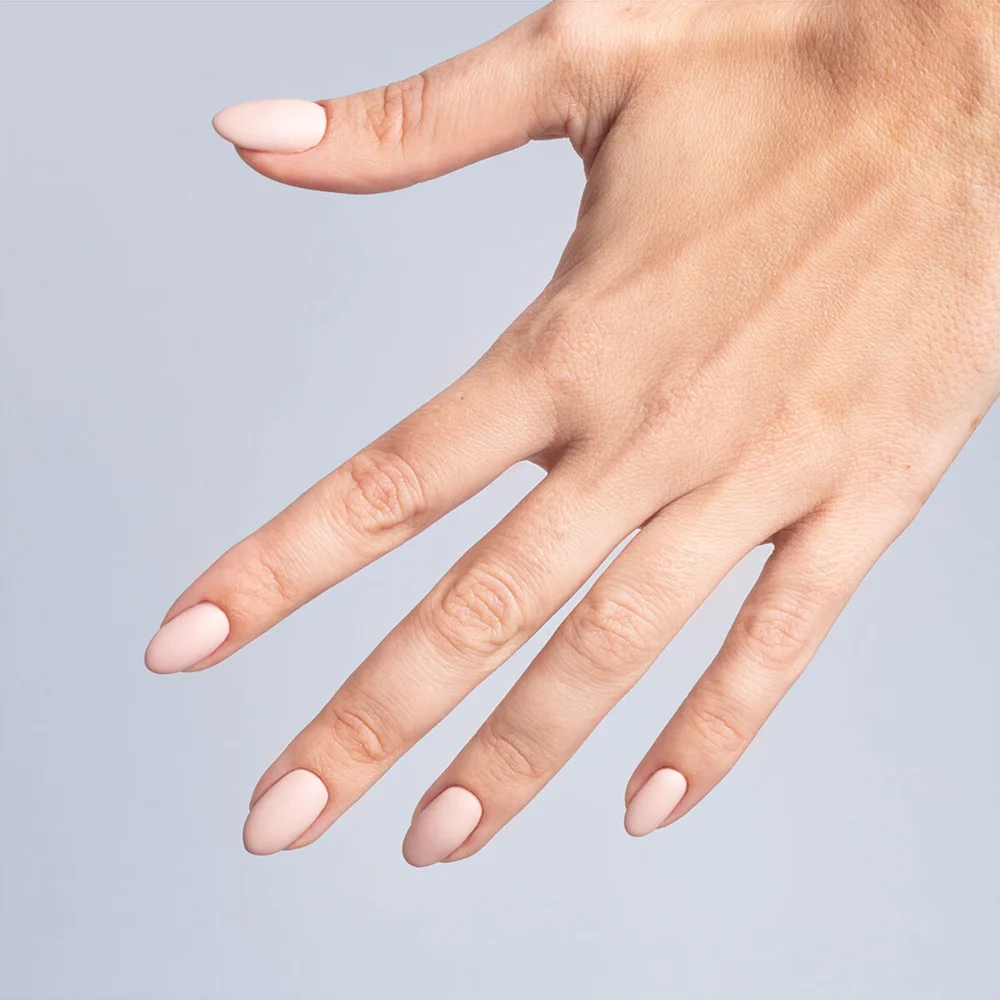 Semilac UV Hybrid Top gel top coat for a matte look